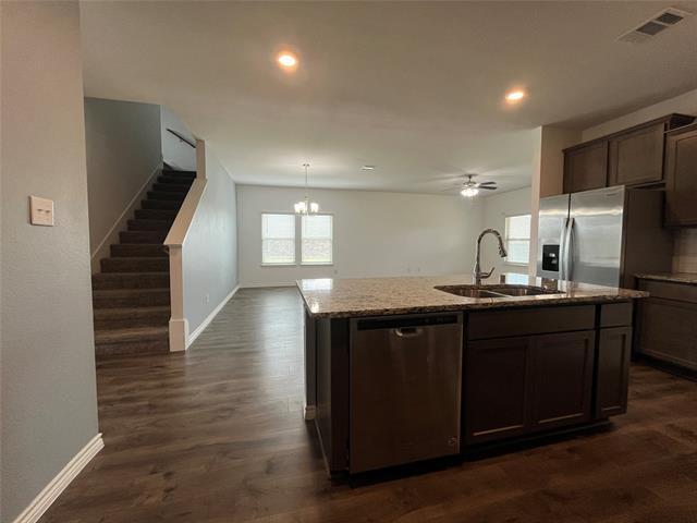 Building Photo - 611 Rawhide Way