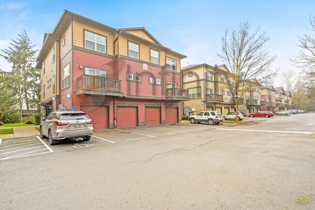 Building Photo - 22844 SW Forest Creek Dr