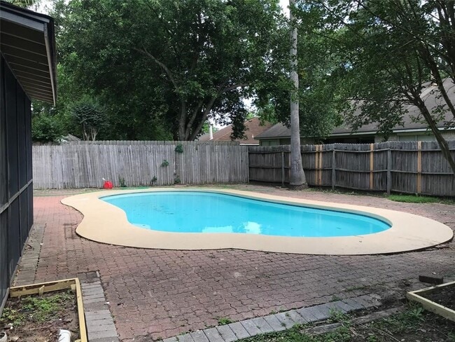 Building Photo - 17030 Kirkchapel St