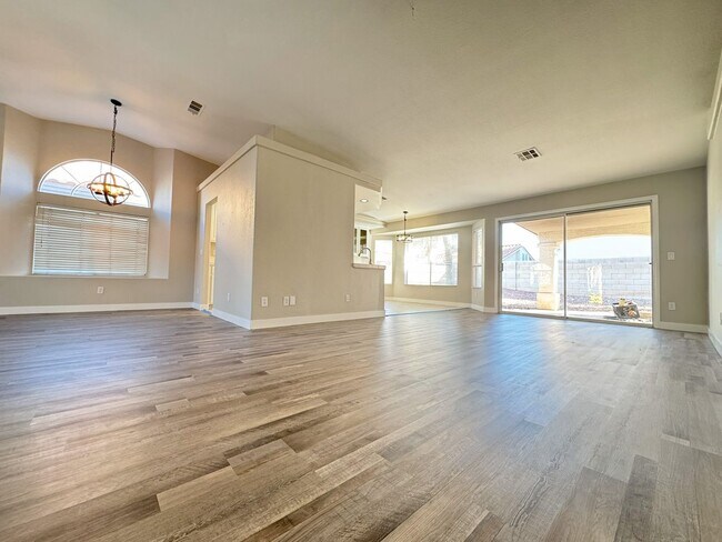 Building Photo - Newly Remolded Open Floor Plan One-Story 3 bedrooms & 2 Baths Home