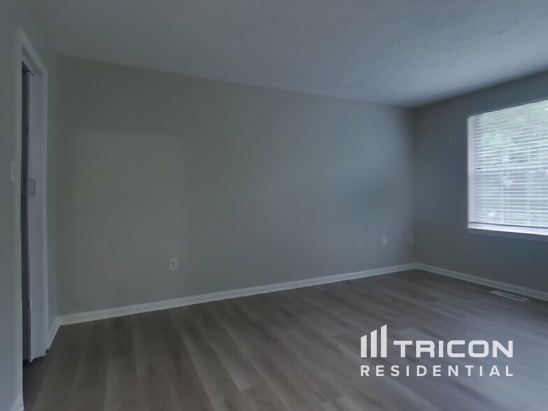 Building Photo - 4111 Lancaster Cir