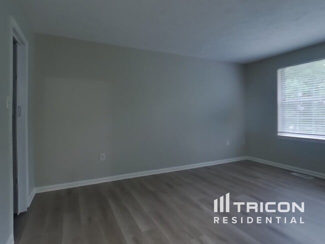 Building Photo - 4111 Lancaster Cir