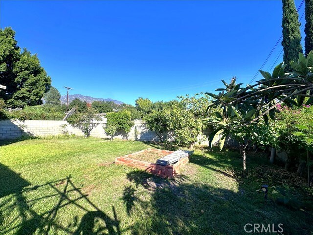 Building Photo - 1126 Highland Oaks Dr