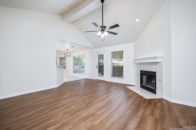 Building Photo - 963 River Rock