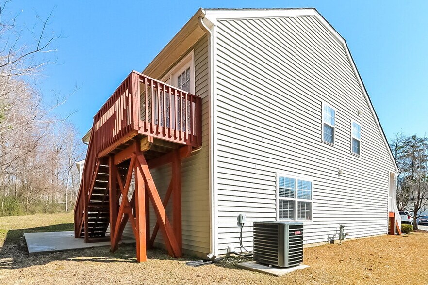Building Photo - 2826 Filbert St