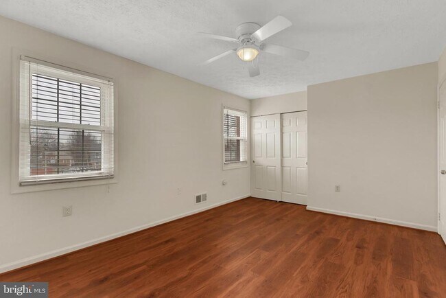 Building Photo - 10177 Irongate Way