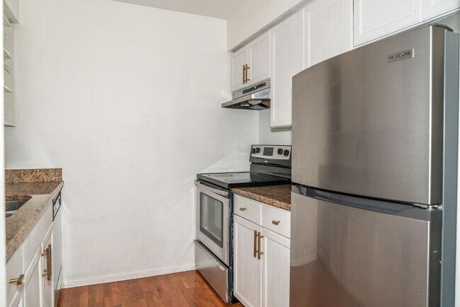 Building Photo - 1150 Collier Rd NW
