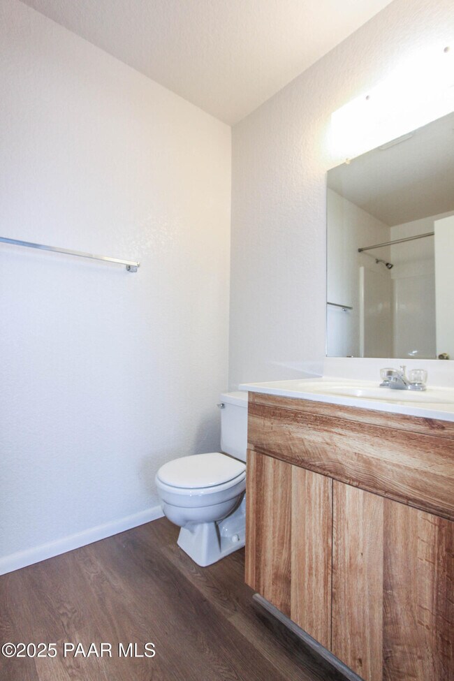 Building Photo - 3069 Cascades Ct