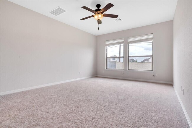 Building Photo - 4425 Shady Hl Ln