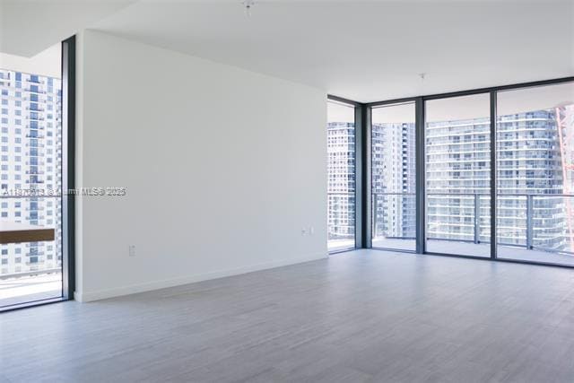 Building Photo - 1000 Brickell Plz