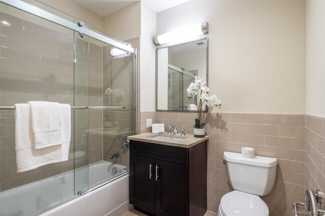 Building Photo - 40 Jackson Ave