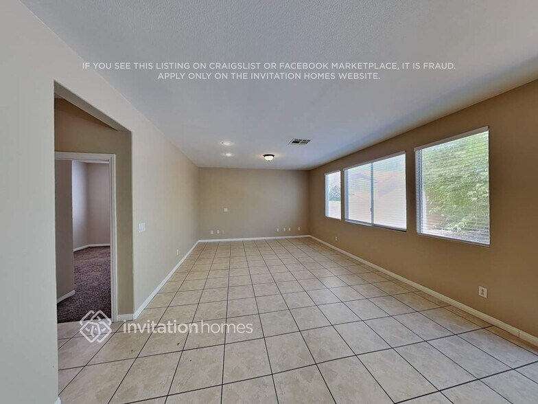 Building Photo - 915 Golden Poppy St