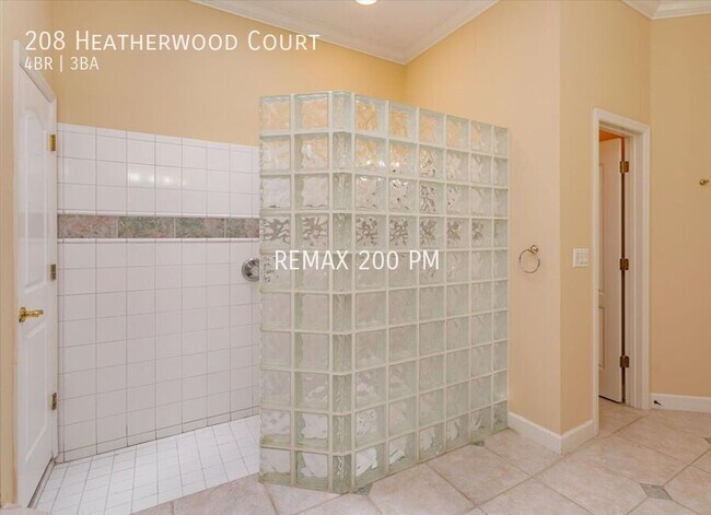 Building Photo - 208 Heatherwood Ct