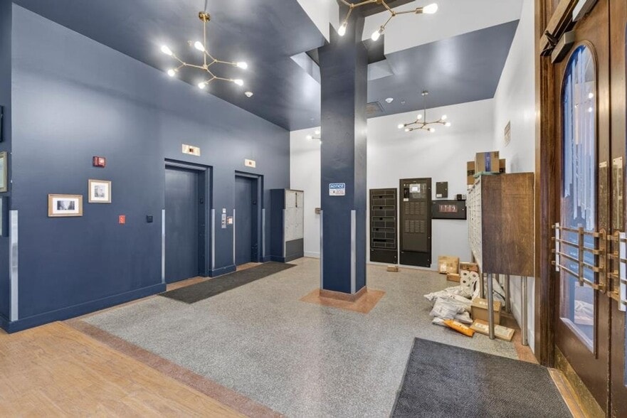 Building Photo - 1136 Washington Ave