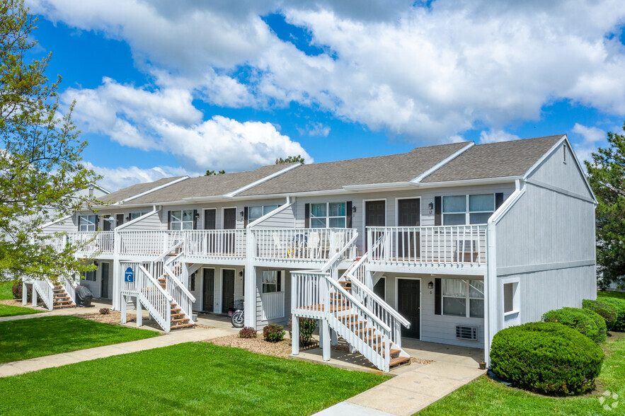 Primary Photo - Eagle Ridge Apartments