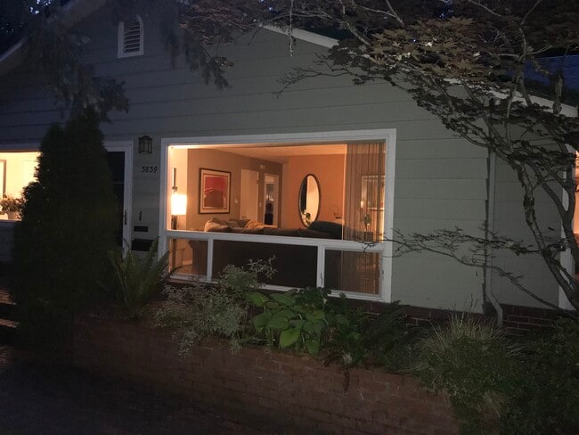 Front exterior - 3839 SW Marigold St