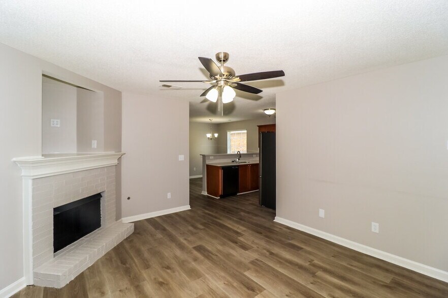Building Photo - 1497 Pemberton Ln