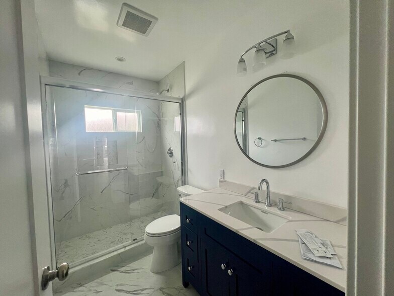 Building Photo - 4701 9th Ave