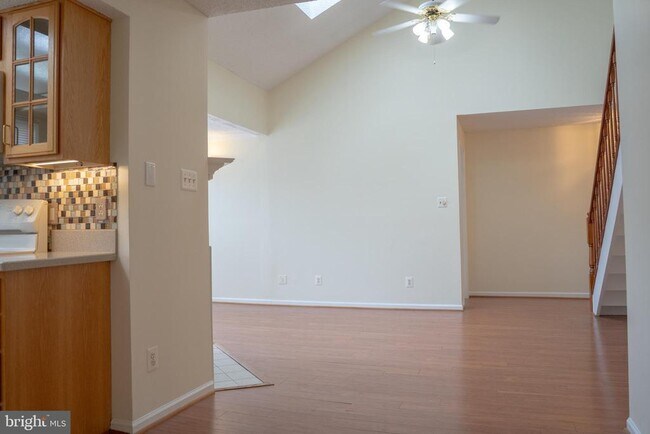 Building Photo - 12101 Greenwood Ct