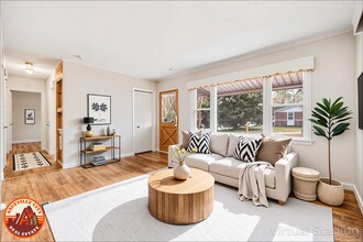 Building Photo - Charming 3-Bedroom Home in Shiloh with Fen...