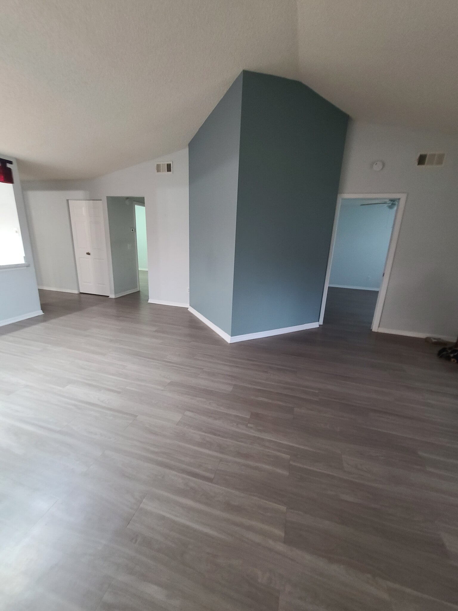 Building Photo - 18318 Aintree Ct