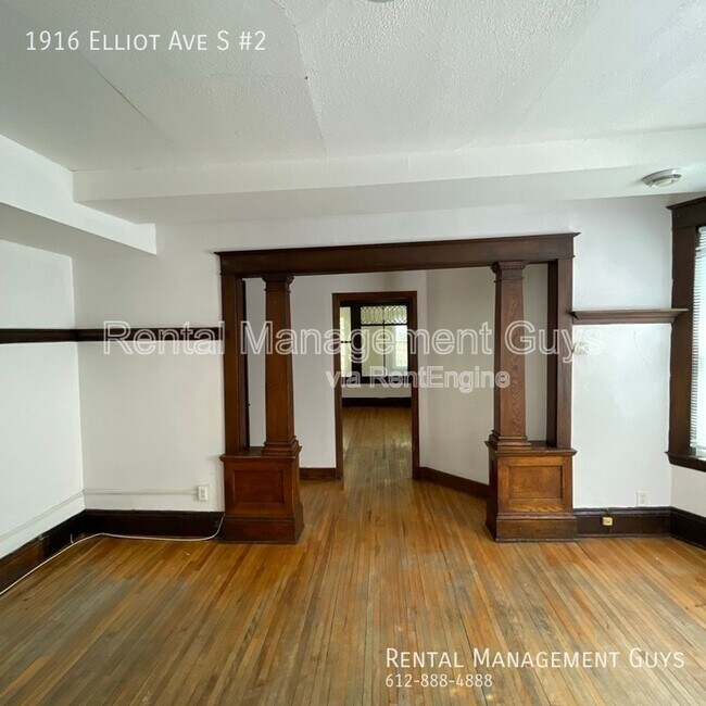 Building Photo - 1916 Elliot Ave
