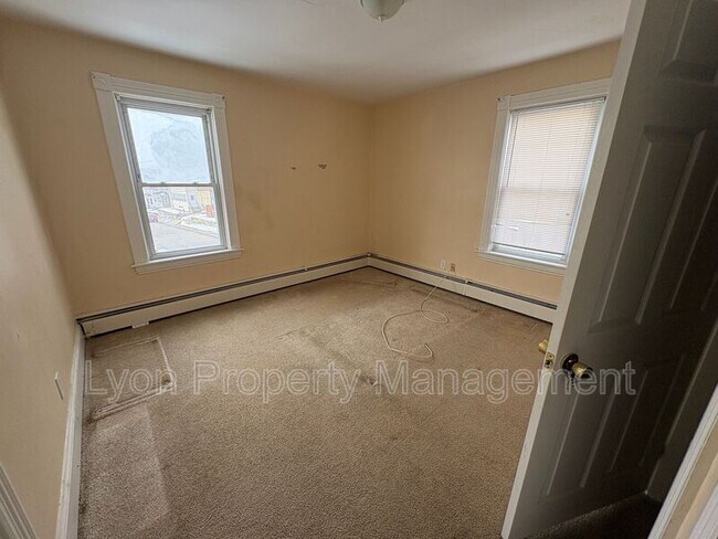 Building Photo - 1134 Social St