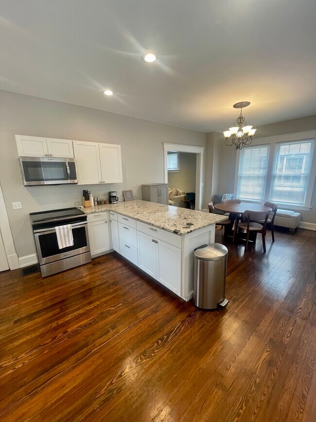 Building Photo - 6765 Palmetto St