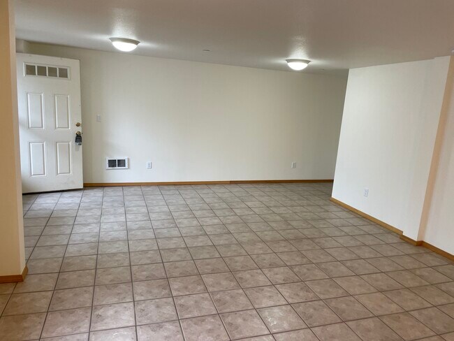 Main living area - 2171 NE Multnomah St