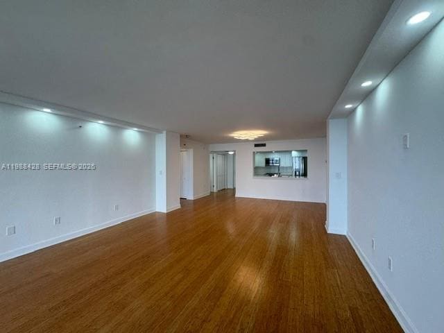 Building Photo - 801 N Venetian Dr