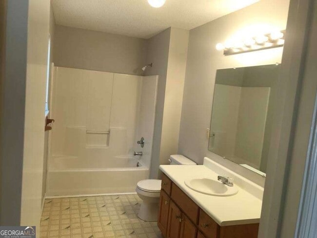 Building Photo - 228 Dallas Cir