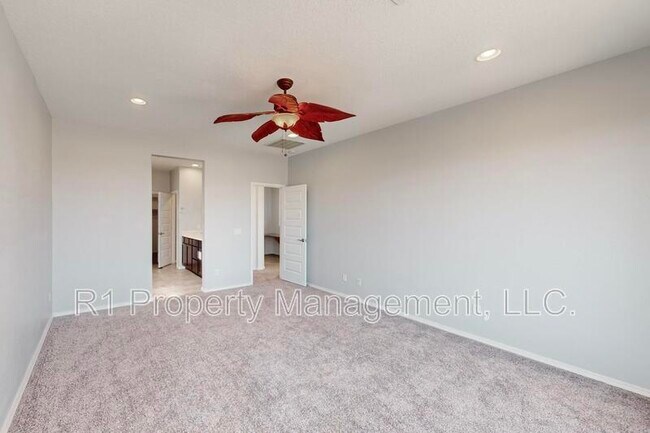 Building Photo - 6405 Kings Cyn Cv NE