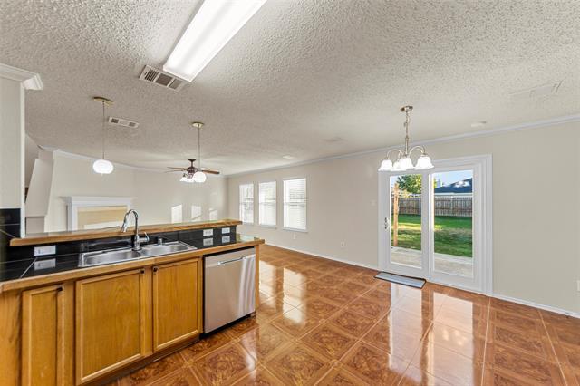 Building Photo - 1428 Thornhill Ln