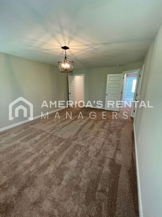 Building Photo - Home for Rent in Cullman, AL!! Available to view NOW!!! Sign a lease by 2/28 to receive HALF OFF ...