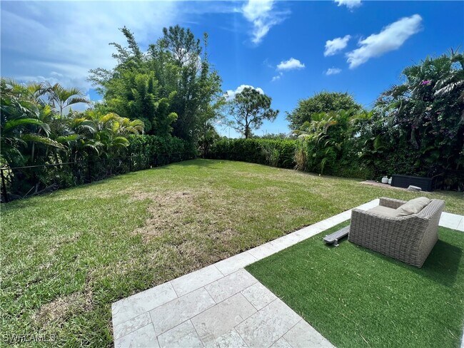 Building Photo - 27300 Imperial Oak Cir