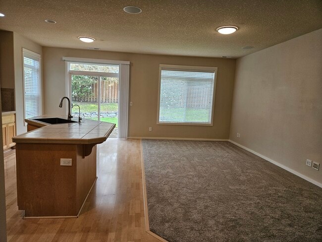 Building Photo - 14883 SE Marci Way