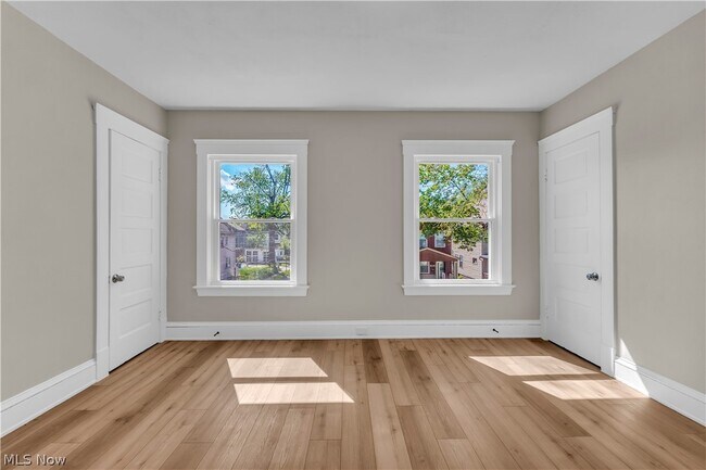 Building Photo - 3921 W 21st St