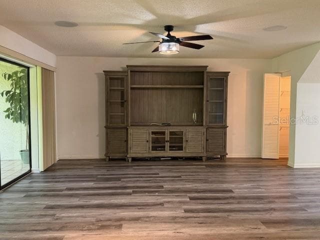 Building Photo - 1913 Whispering Way