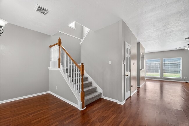 Building Photo - 2914 Laurel Brook Ln