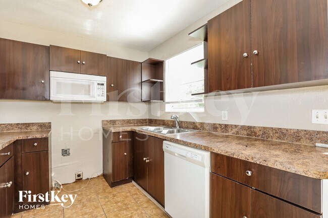 Building Photo - 6532 Eaton St