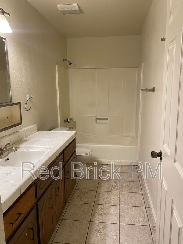 Building Photo - 2307 N St