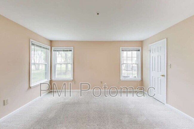 Building Photo - 14038 Vista Dr
