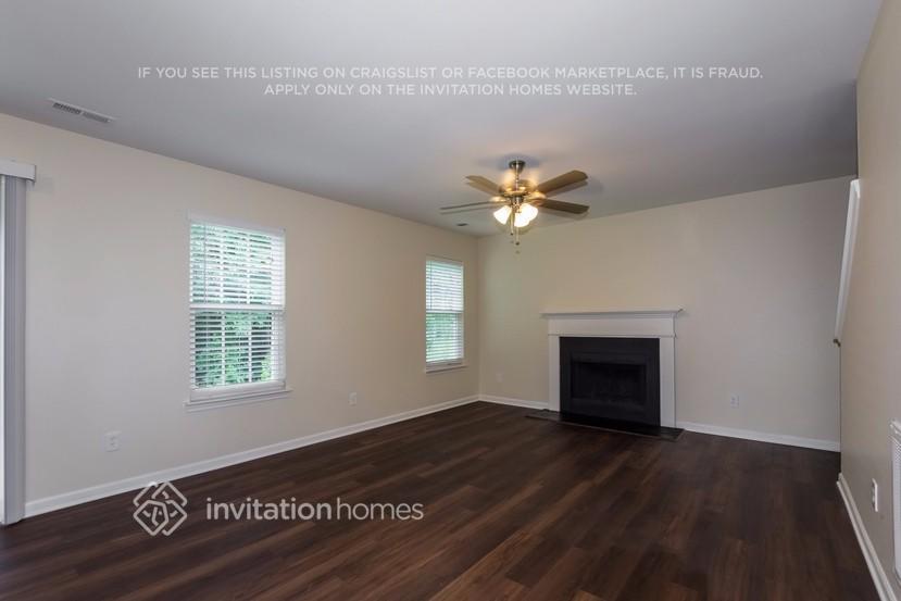 Building Photo - 5219 Grass Ridge Dr