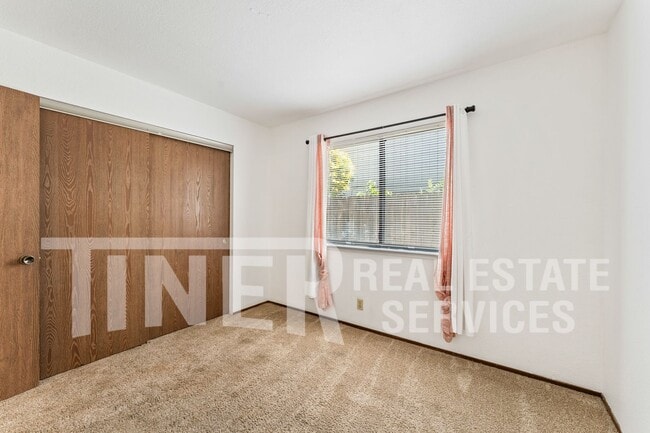 Building Photo - 7323 Chivalry Way