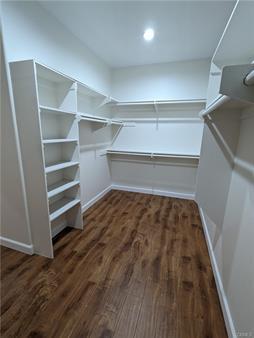 Building Photo - 42057 Parkmont Dr
