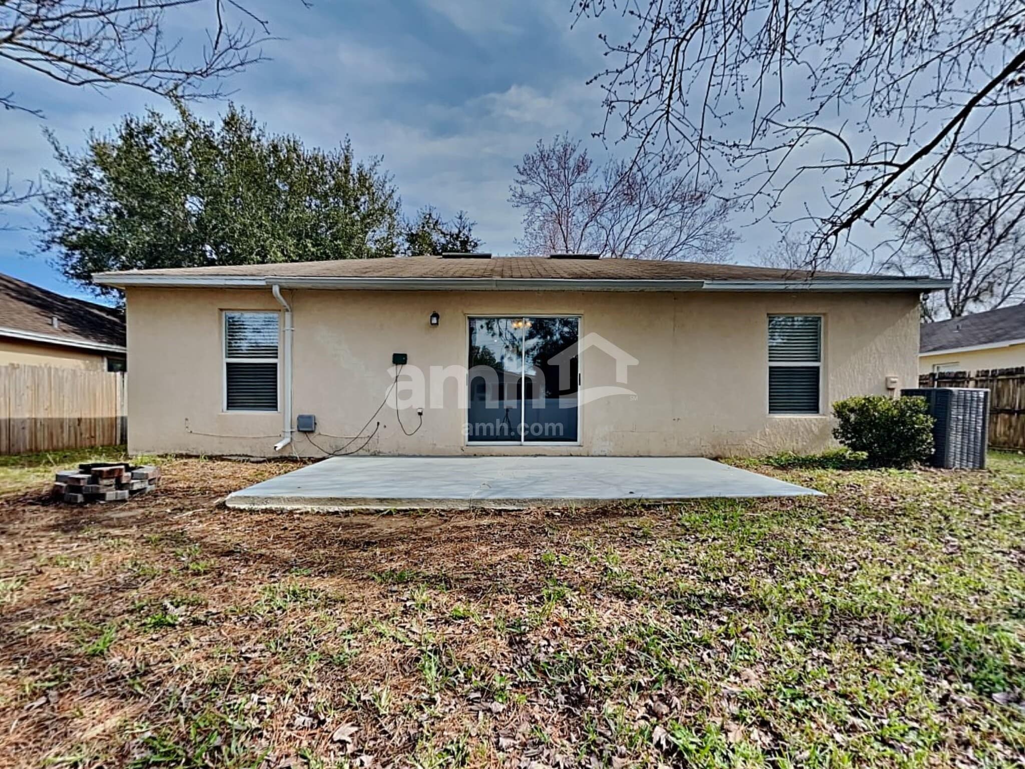 Building Photo - 3460 Wentworth Cir E