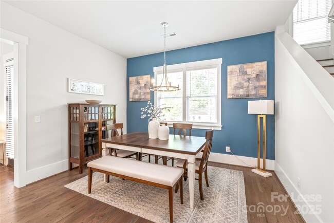 Building Photo - 5210 Kelly St