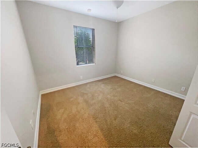 Building Photo - 10257 S Silver Palm Dr