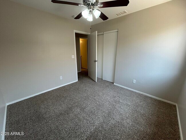 Building Photo - 15070 N 150th Ln