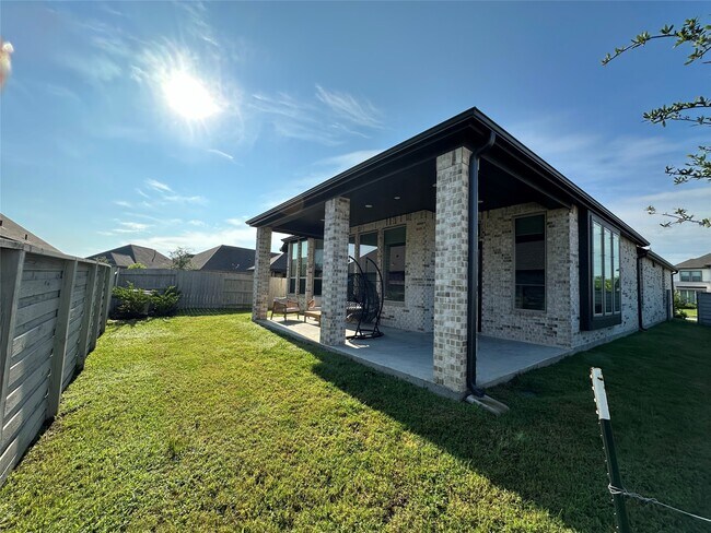 Building Photo - 4810 Cedar Butte Ln